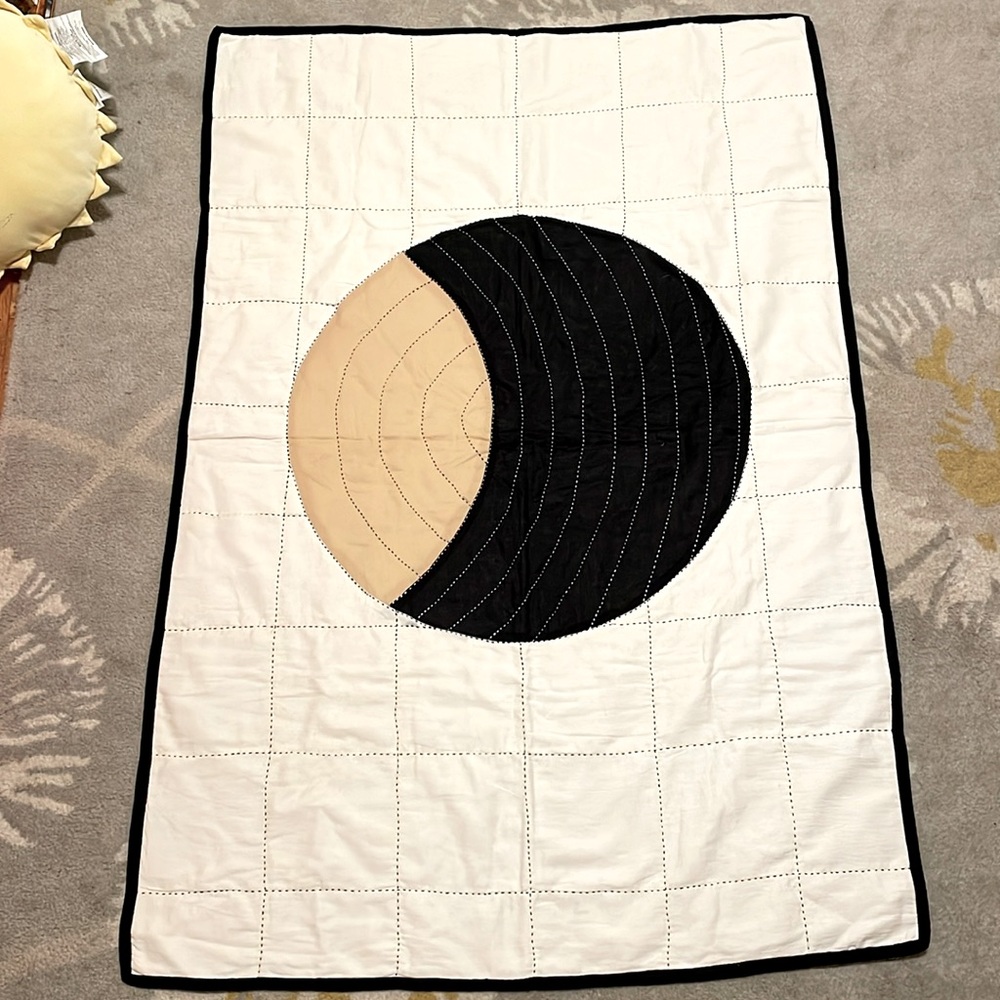 BNWT ANCHAL Crescent Lattice Baby Quilt 100% organic cotton